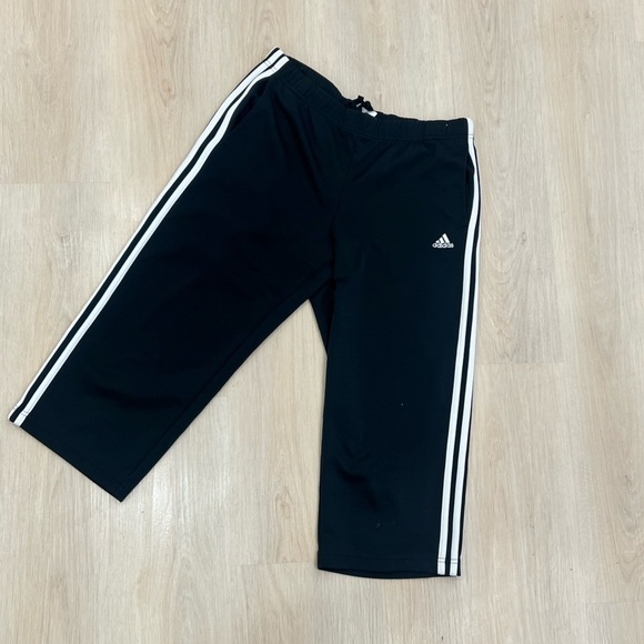 Black Adidas long shorts unisex - Picture 1 of 3